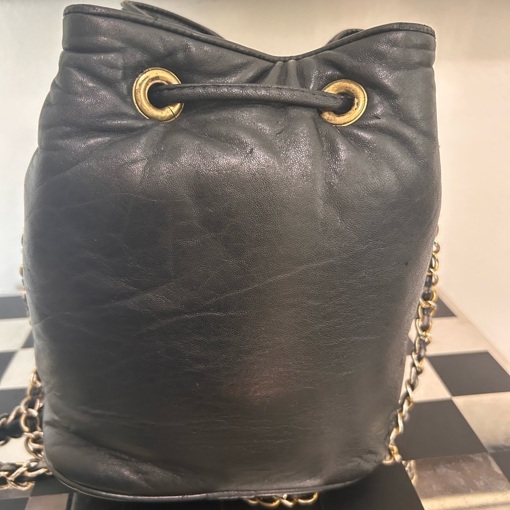 SOLD Chanel Black Leather BUCKET🔥 Bag Needs Leather Strap replacement - Picture 6 of 12